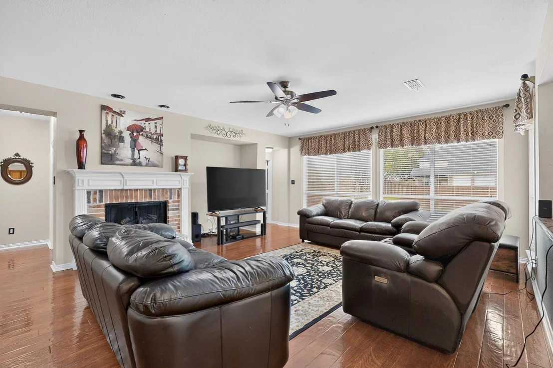 Photo of 9621 Plains Circle