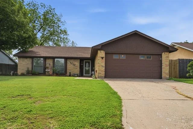 Photo of 2517 Button Willow Parkway