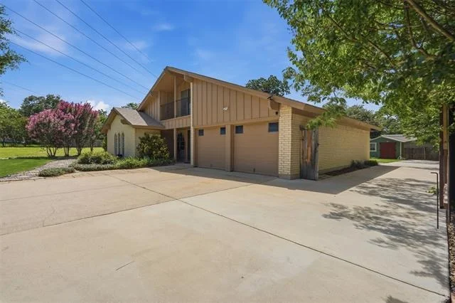 Photo of 6370 Wilton Drive