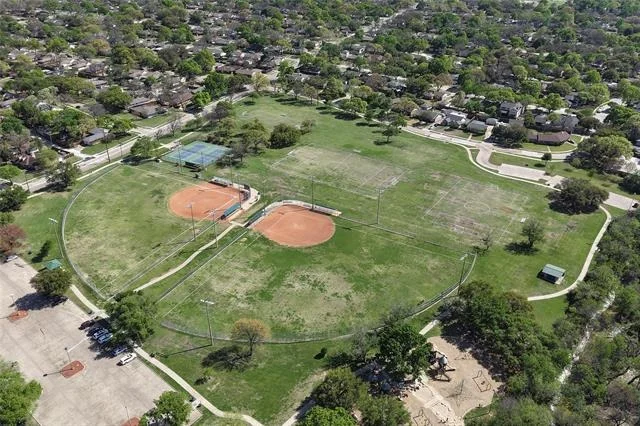 Photo of 628 Parkview Lane
