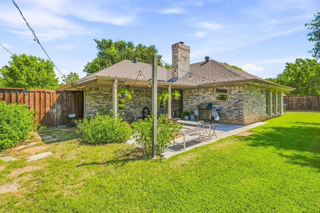 Photo of 136 Chaparral Drive