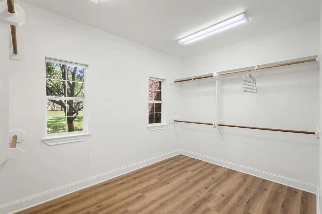 Photo of 1222 Private Road 5980