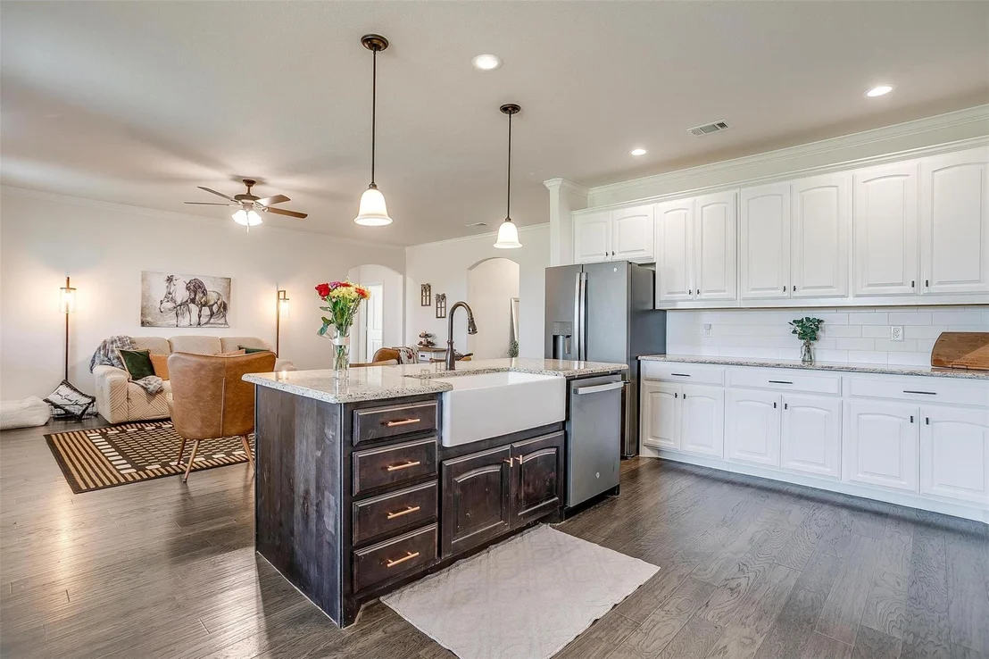 Photo of 340 Sanger Drive