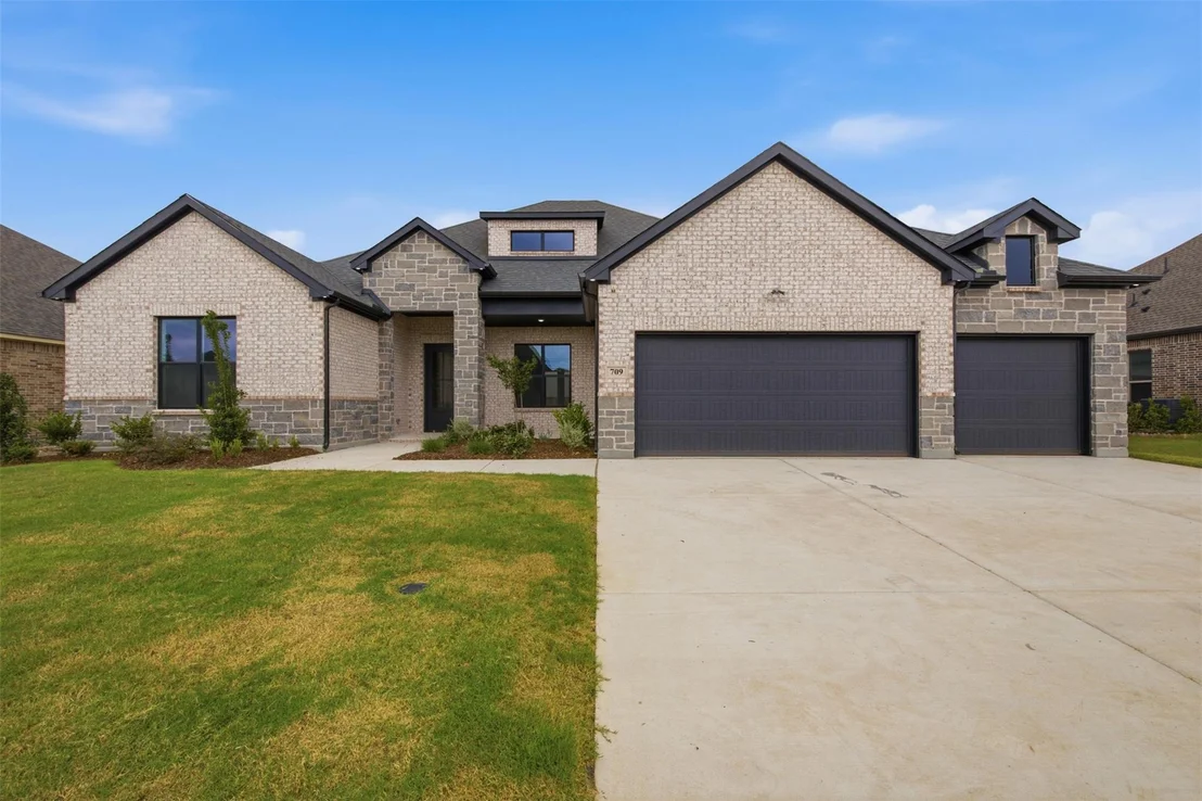 Photo of 709 Allison Drive