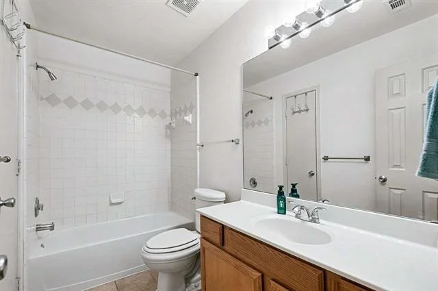 Photo of 813 Wrentham Drive