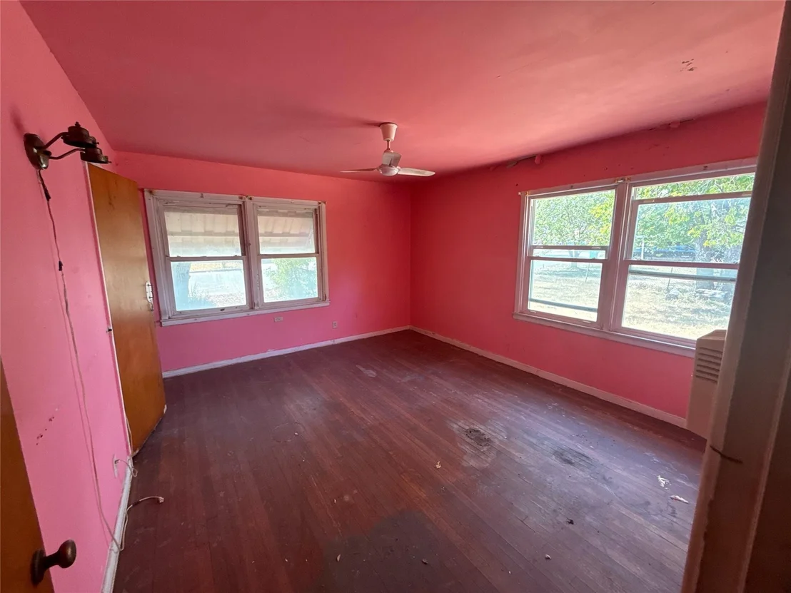 Photo of 1305 W 11th Street
