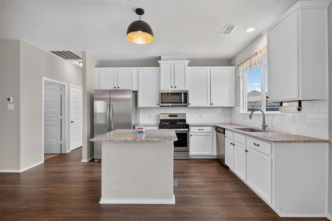 Photo of 2143 Mossbrook Drive