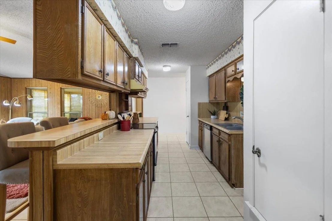 Photo of 207 Grass Knoll Drive