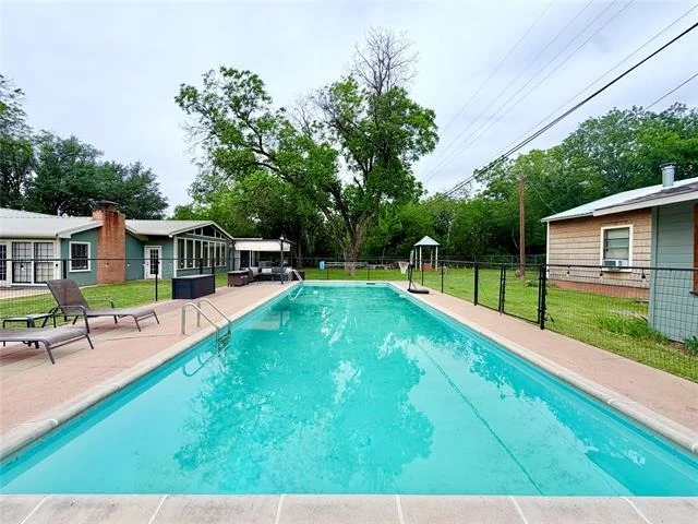 Photo of 809 S Leggett Drive