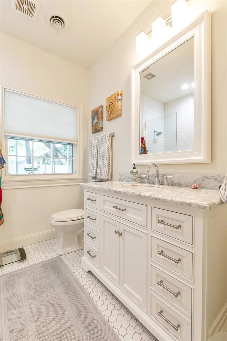 Photo of 1182 Glenwood Drive
