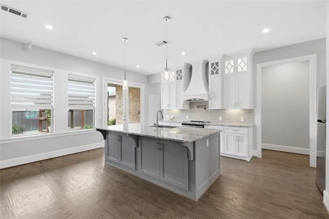Photo of 9204 Willard Street
