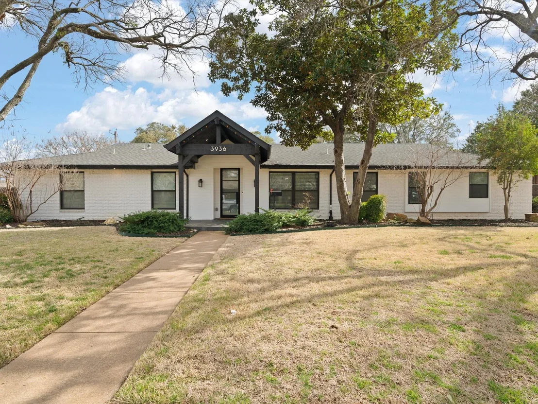 Photo of 3936 Cedar Bayou Drive