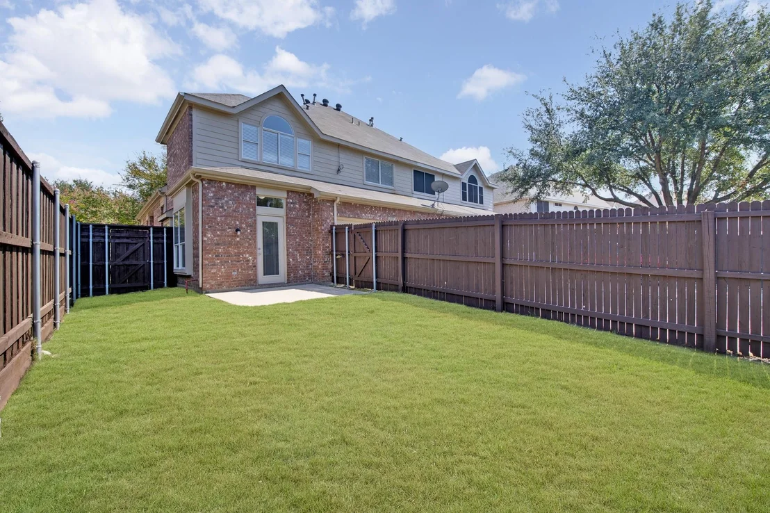 Photo of 6883 Winston Drive