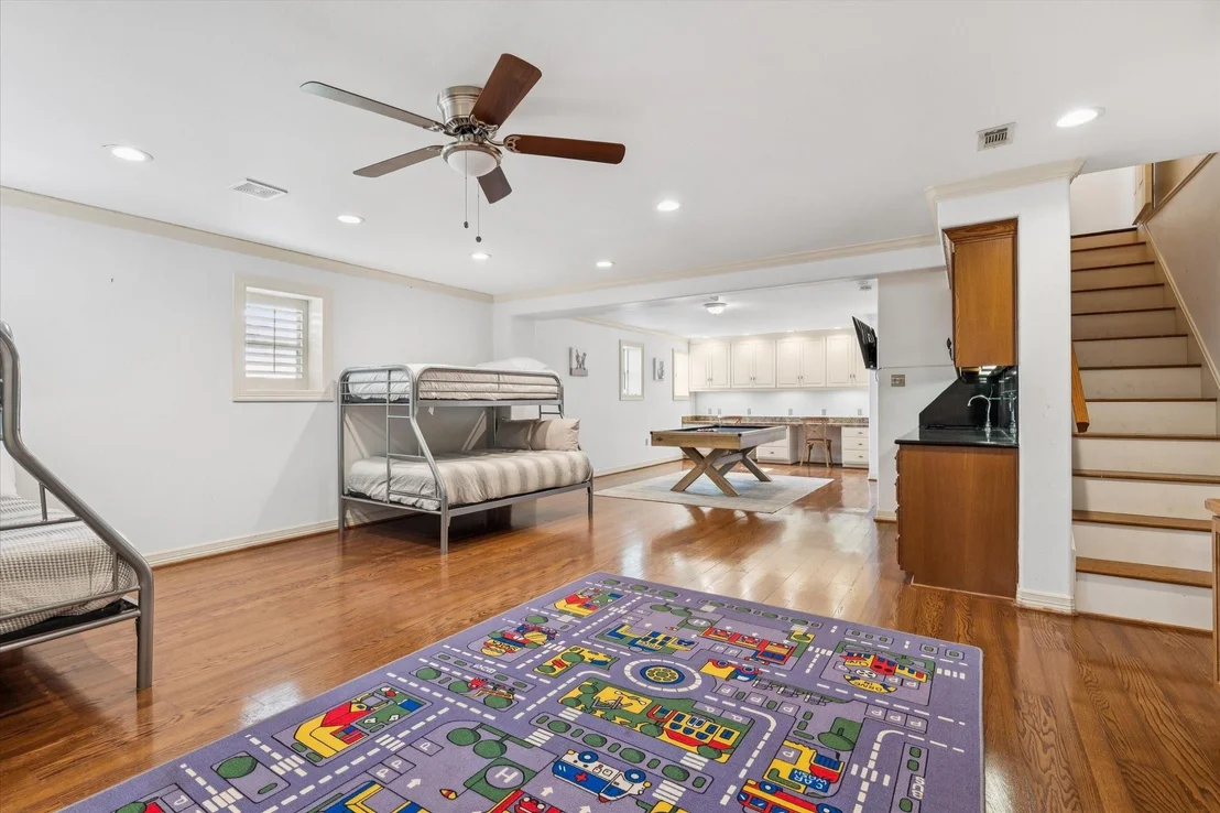 Photo of 2275 W Moonlight Drive