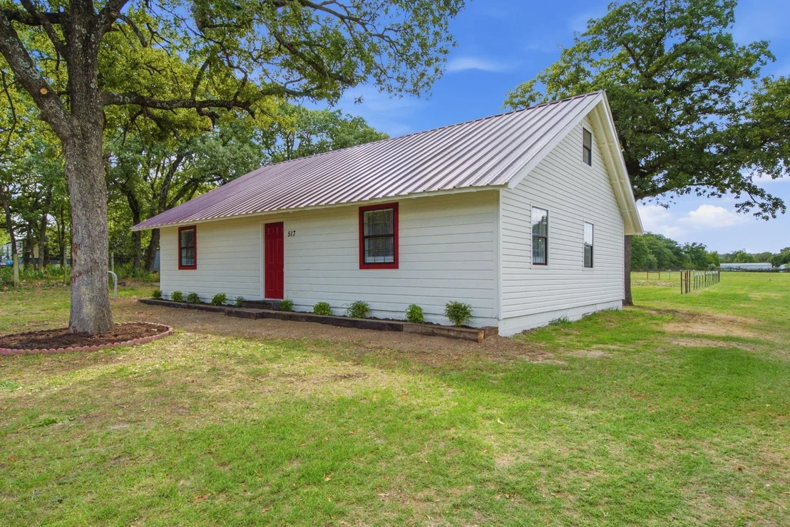 Photo of 517 Sandy Oaks Road