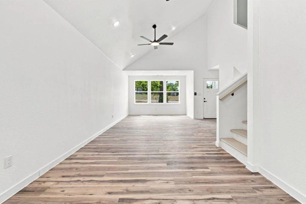 Photo of 106 E Miller