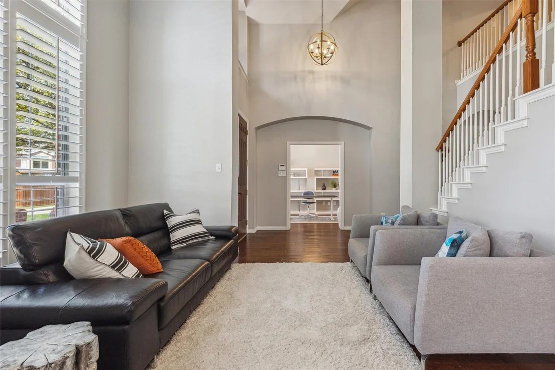 Photo of 9740 Plains Circle