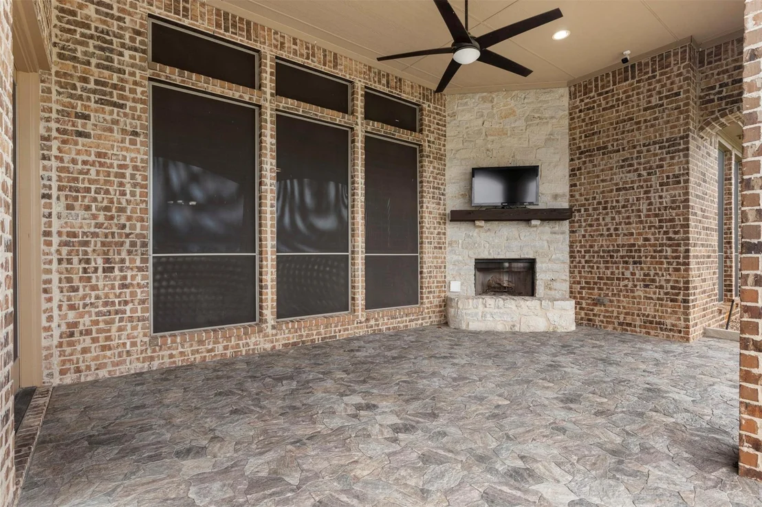 Photo of 2135 Lake Estates Drive