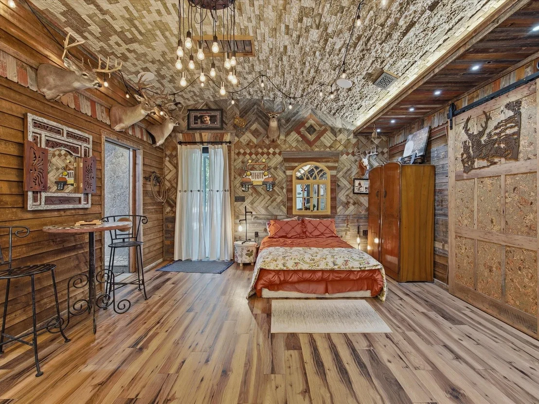 Photo of 10501 County Road 525