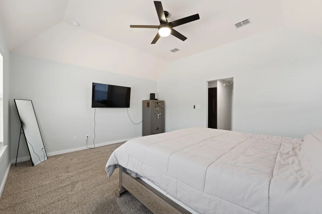 Photo of 3137 Shoreline Drive