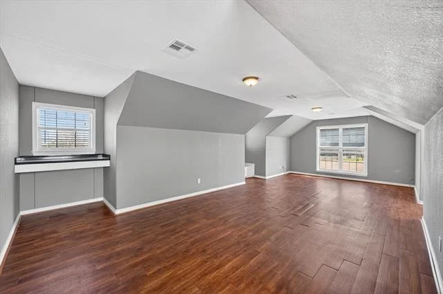 Photo of 1141 Lake Halbert Road