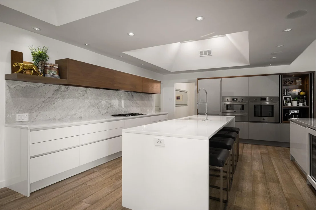 Photo of 6946 Forest Glade Circle