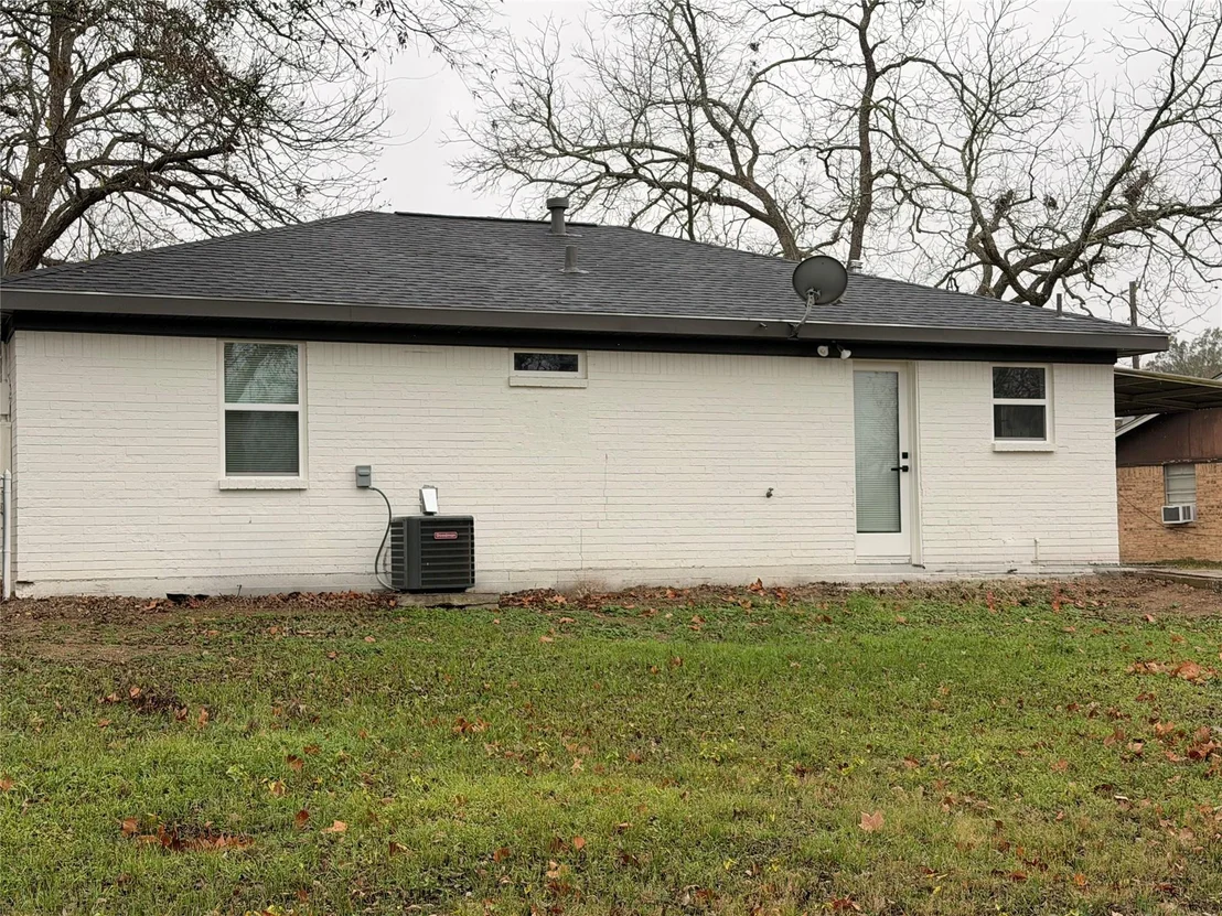 Photo of 502 Willow Circle