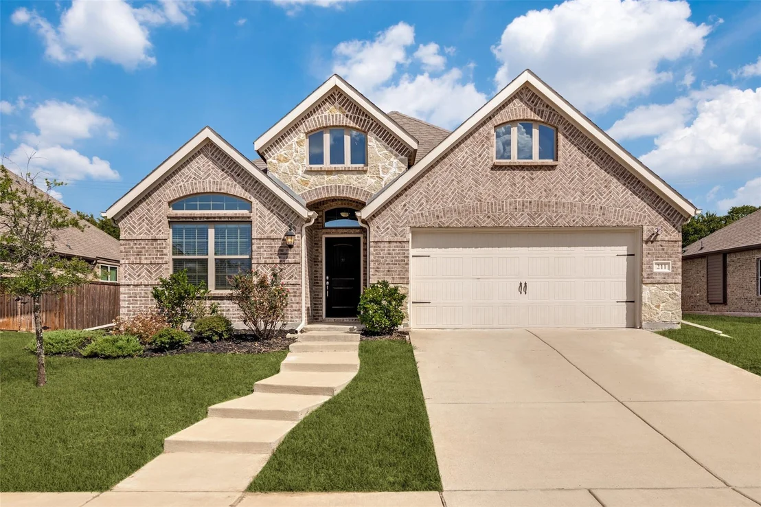 Photo of 211 Jacaranda Drive