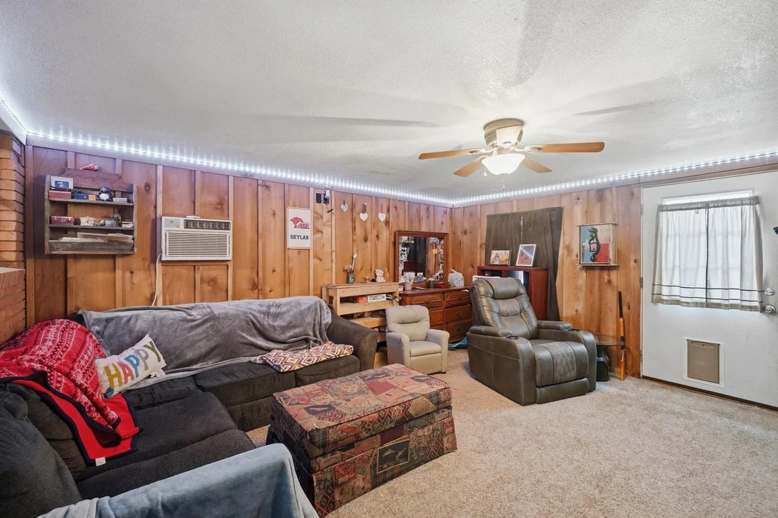 Photo of 2702 Susan Street