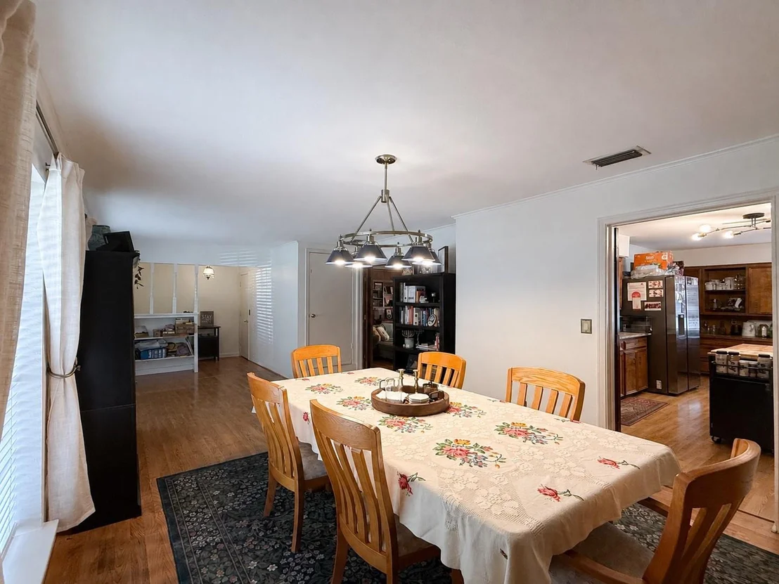Photo of 417 W Mccart Street
