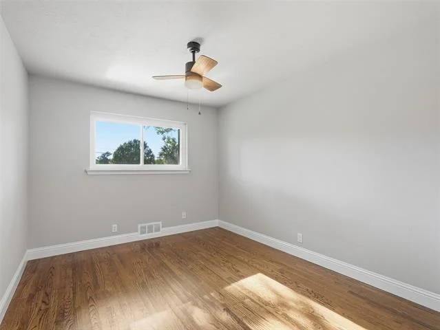 Photo of 825 Lee Drive