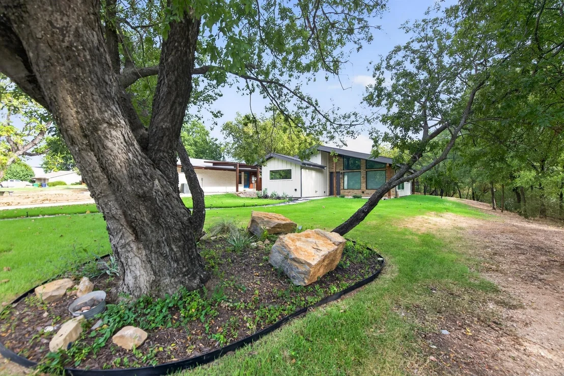 Photo of 802 Stevens Street