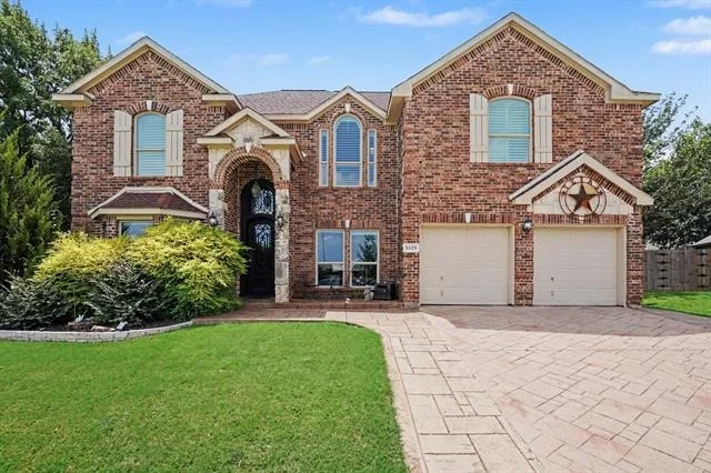Photo of 5520 Champlain Drive