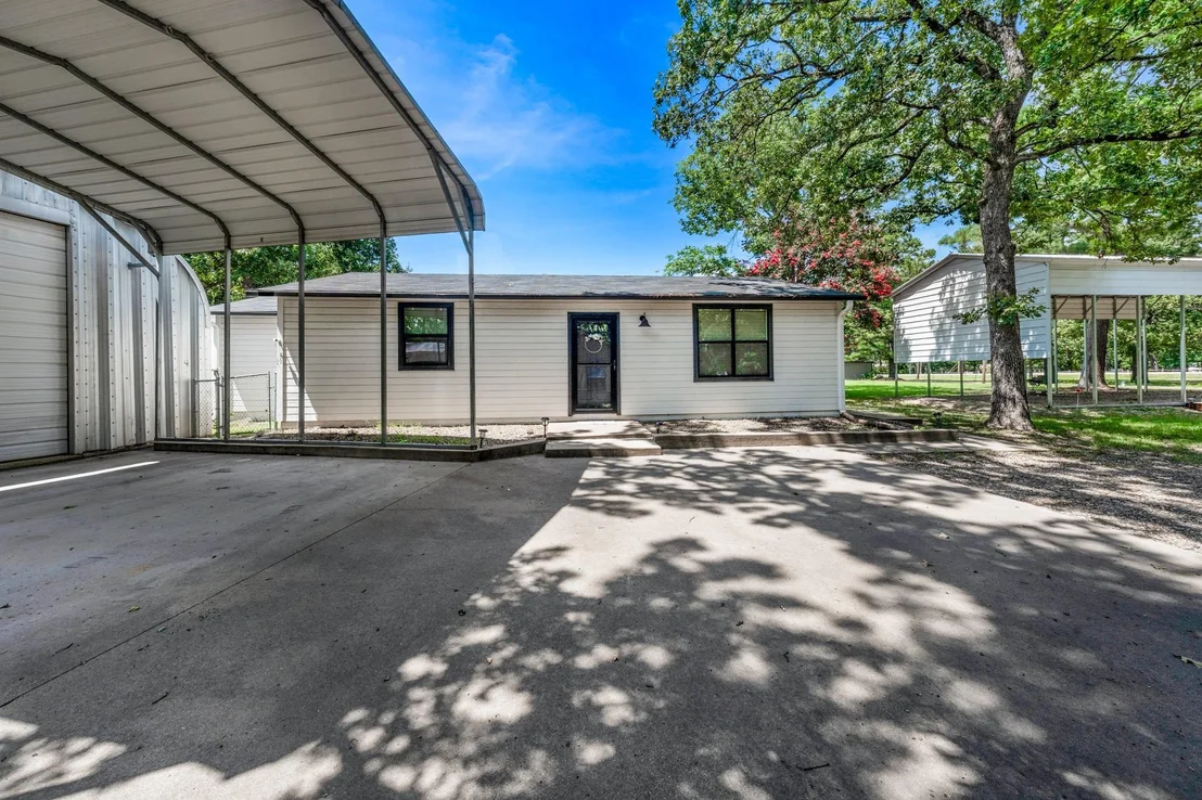 Photo of 150 Private Road 5184