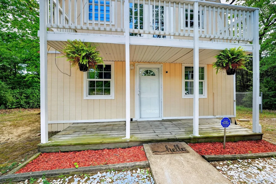 Photo of 7115 Brokenbow Drive