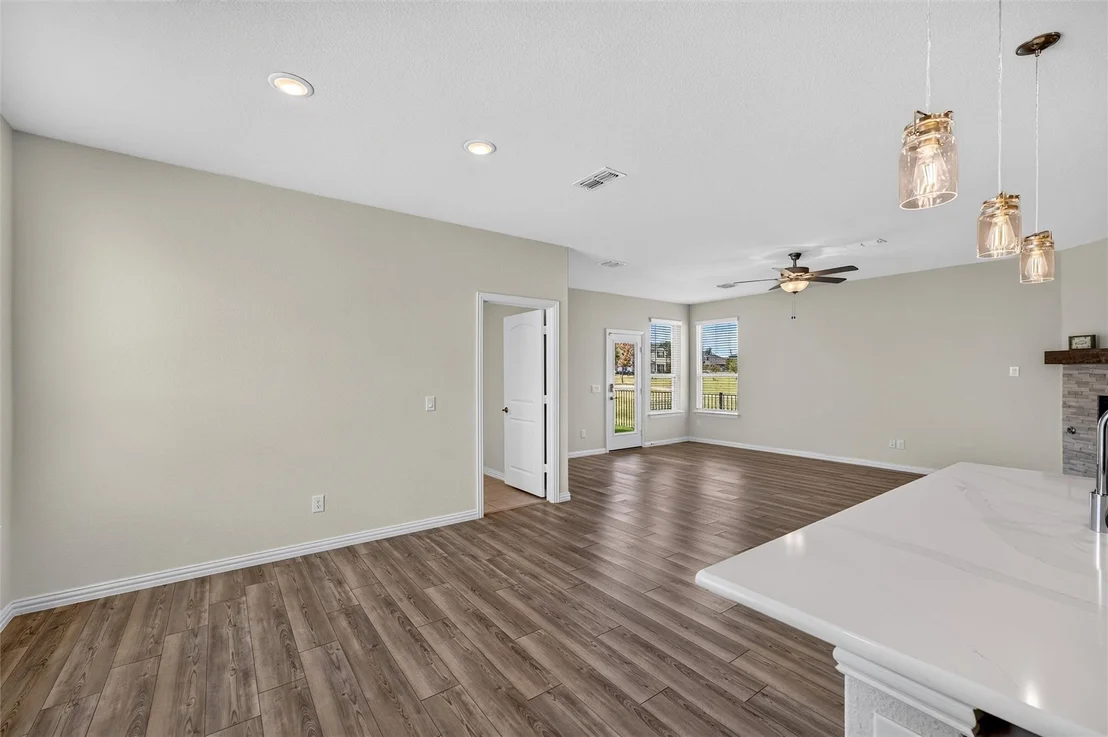 Photo of 8715 Royal Star Road