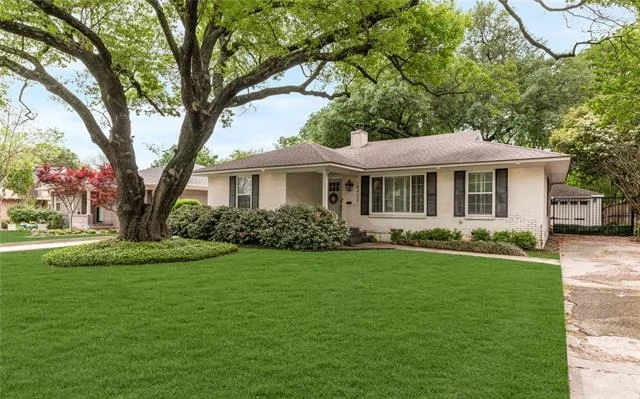 Photo of 6422 Dunstan Lane