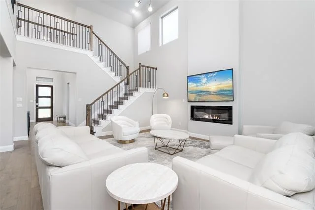 Photo of 895 Panorama Drive