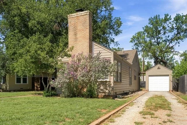 Photo of 936 Blair Street