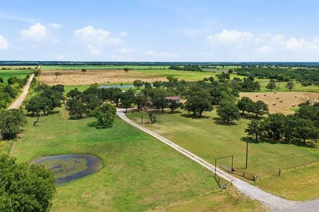 Photo of 618 Hwy 2731