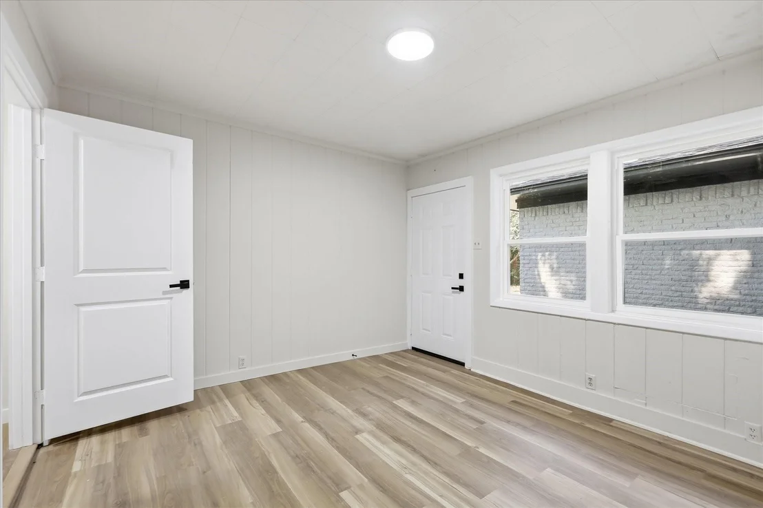 Photo of 419 Summit Drive