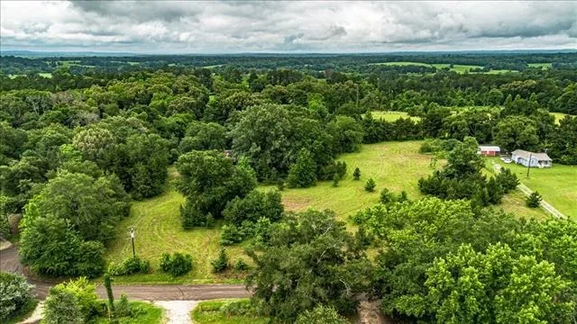 Photo of 806 County Road 4910