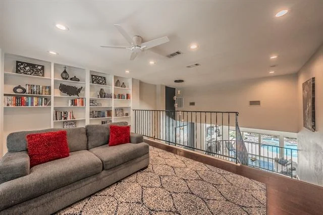 Photo of 1406 Riverview Drive