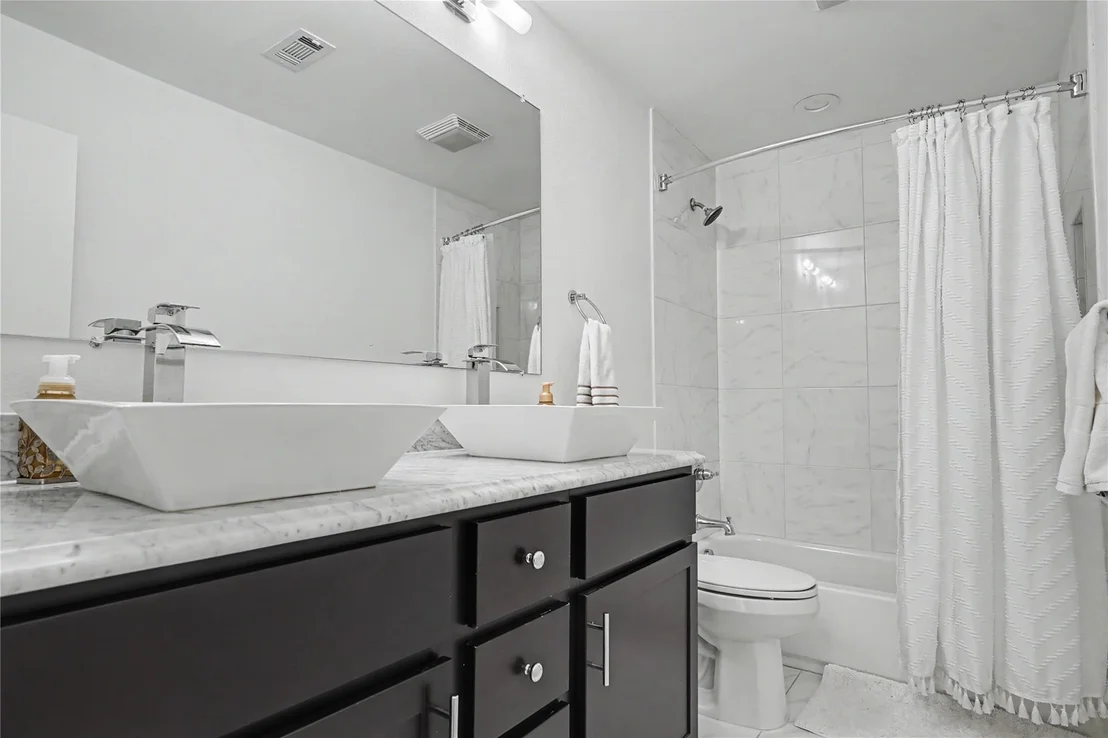 Photo of 1605 Blake Drive