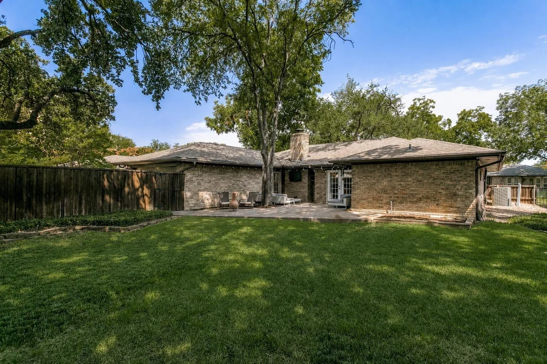 Photo of 2736 Grandview Drive
