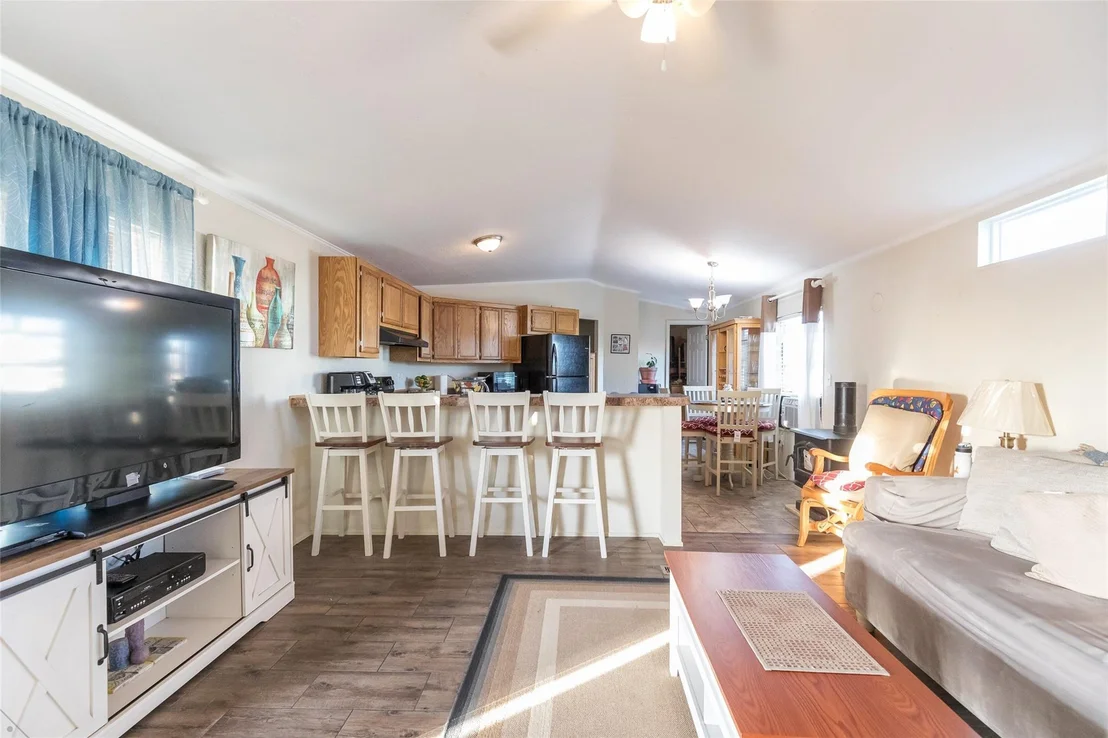 Photo of 6370 County Road 107
