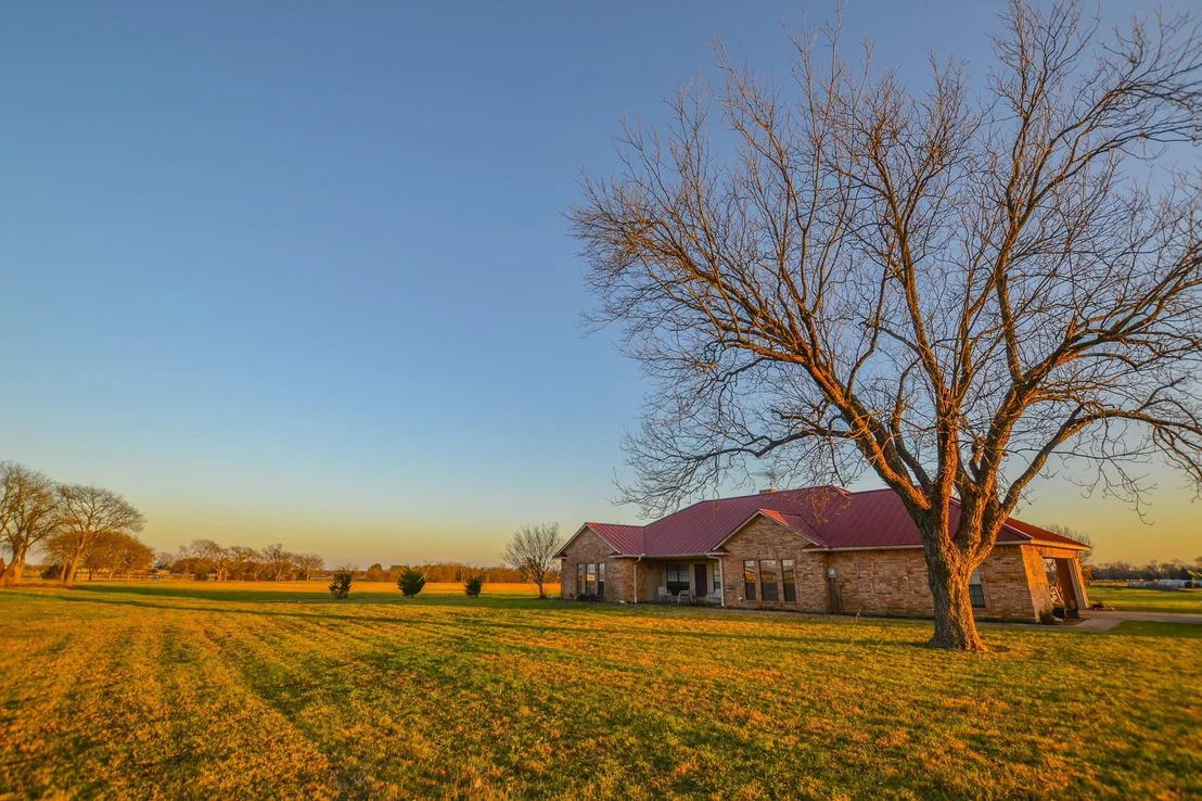 Photo of 1392 E US Highway 69