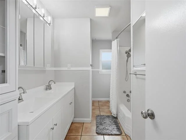Photo of 825 Lee Drive