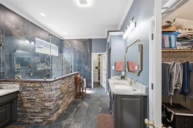 Photo of 869 Thomas Crossing Drive