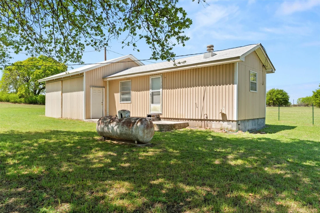Photo of 1500 County Road 404